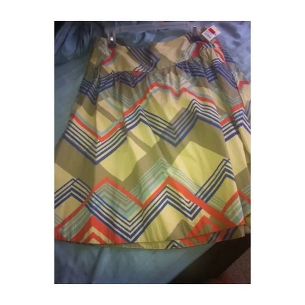 Knee Length printed skirt - Picture 3 of 3